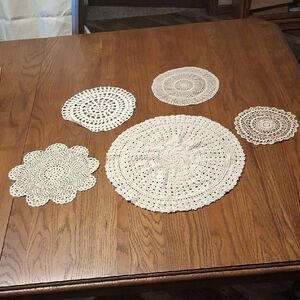 Handmade vintage 5 Pc set white & ecru hand Crocheted Doilies Set